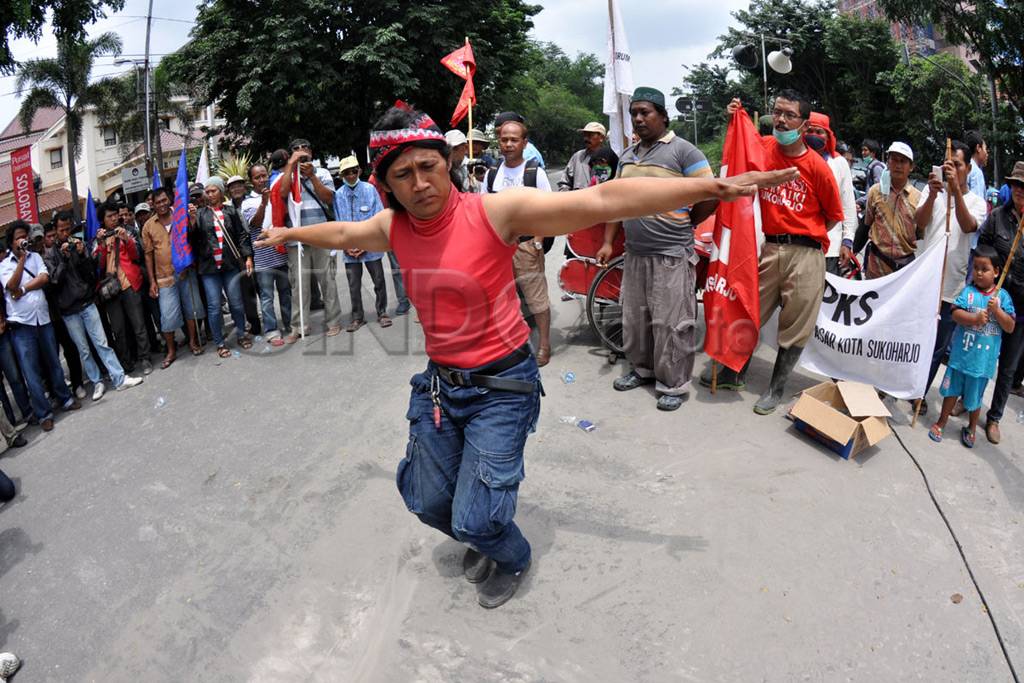 Teatrikal kembali pada...