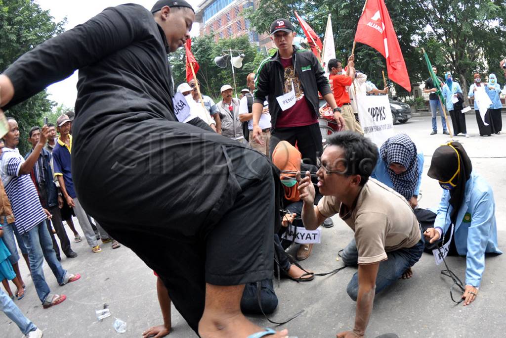 Teatrikal kembali pada...