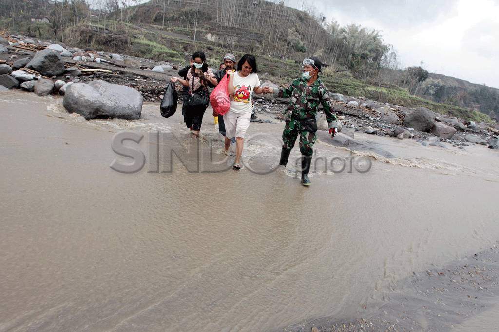 Pasca lahar dingin,...