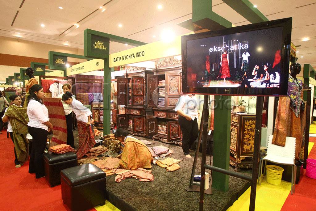Pameran Adiwastra Nusantara...