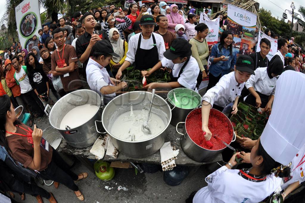Festival Jenang HUT...