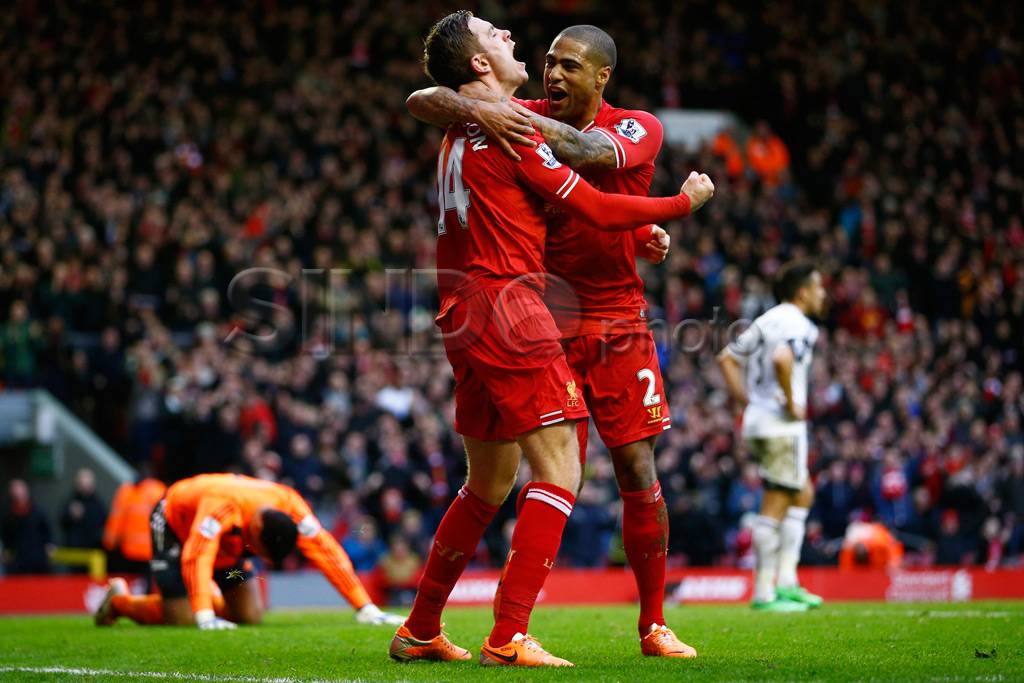 Gol Henderson ke gawang...