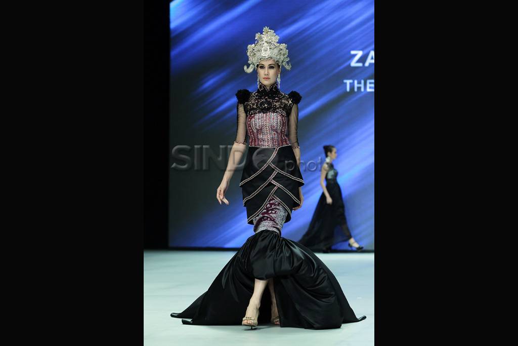 Gaun cantik dari kain...
