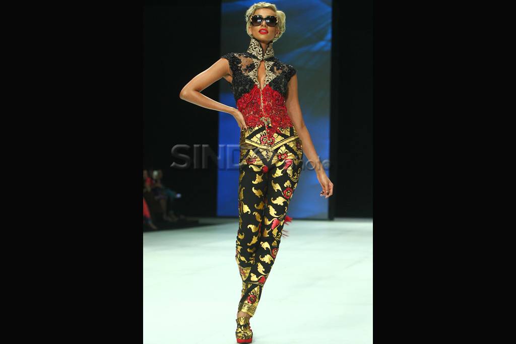 Kebaya seksi bernuansa...
