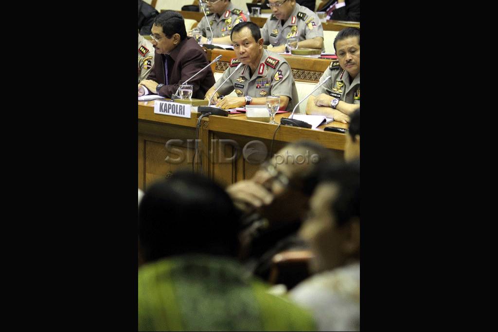 Bahas perubahan UU Kepolisian,...