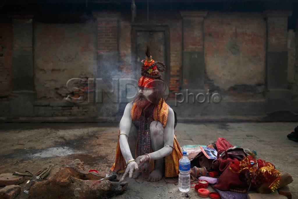 Umat Hindu sambut festival...