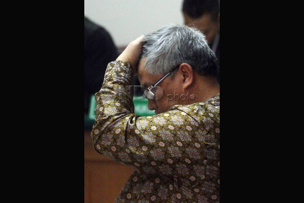 Sidang eksepsi Akil...