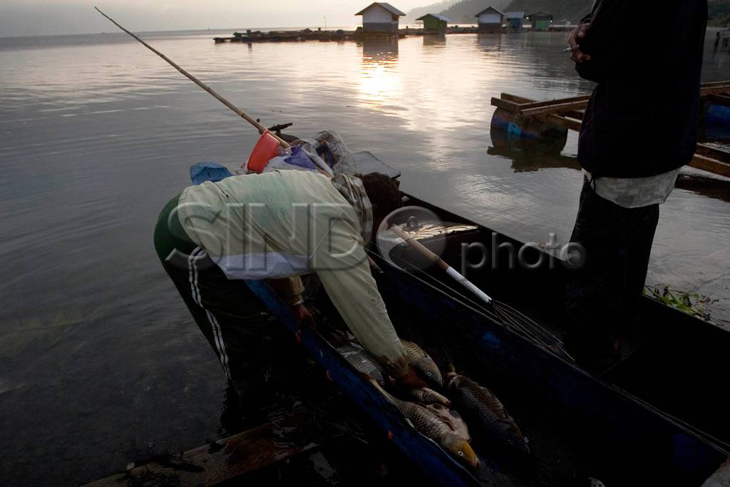 Terpukau Danau Laut...