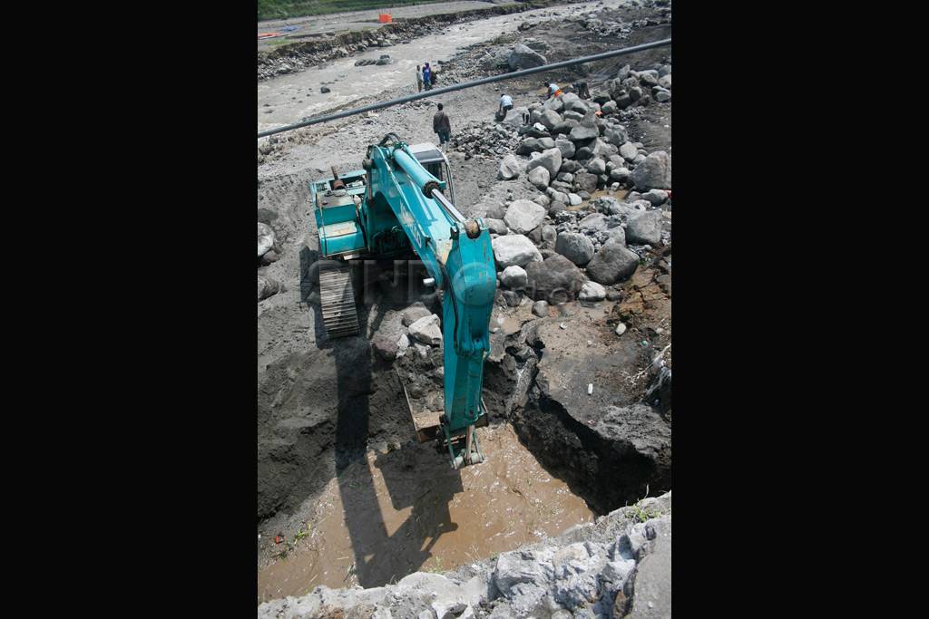 Pembangunan jembatan...