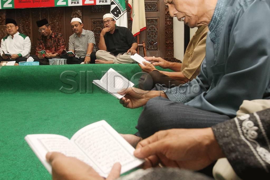 PKB gelar tahlilan peringati...