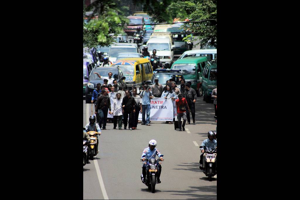 Forum Tunanetra Menggugat...
