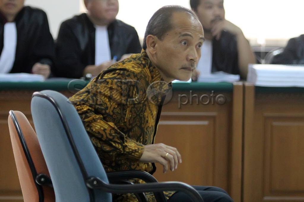 Sidang perdana Budi...