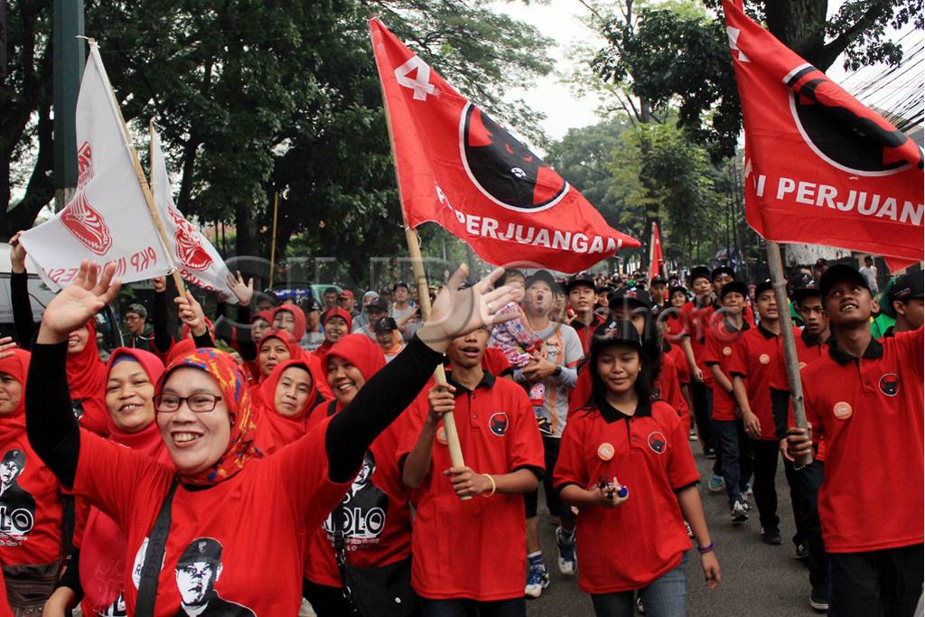 Warga Bandung antusias...