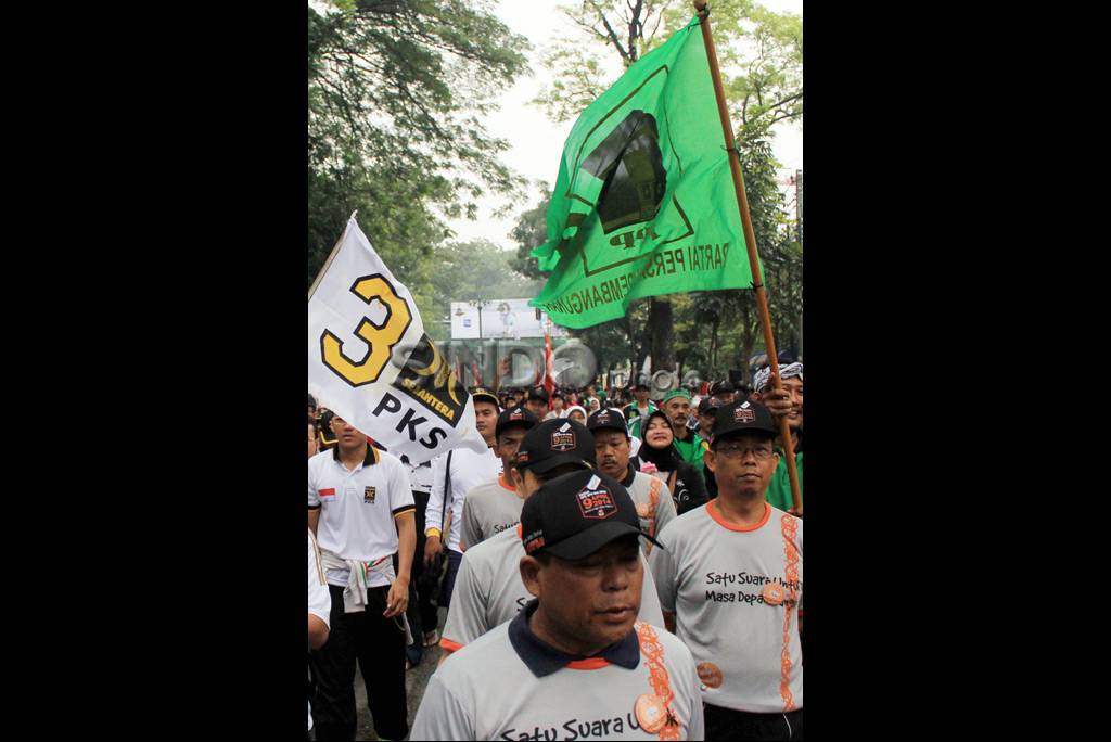 Warga Bandung antusias...