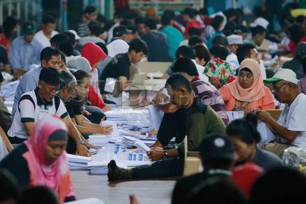 Pelipatan surat suara...