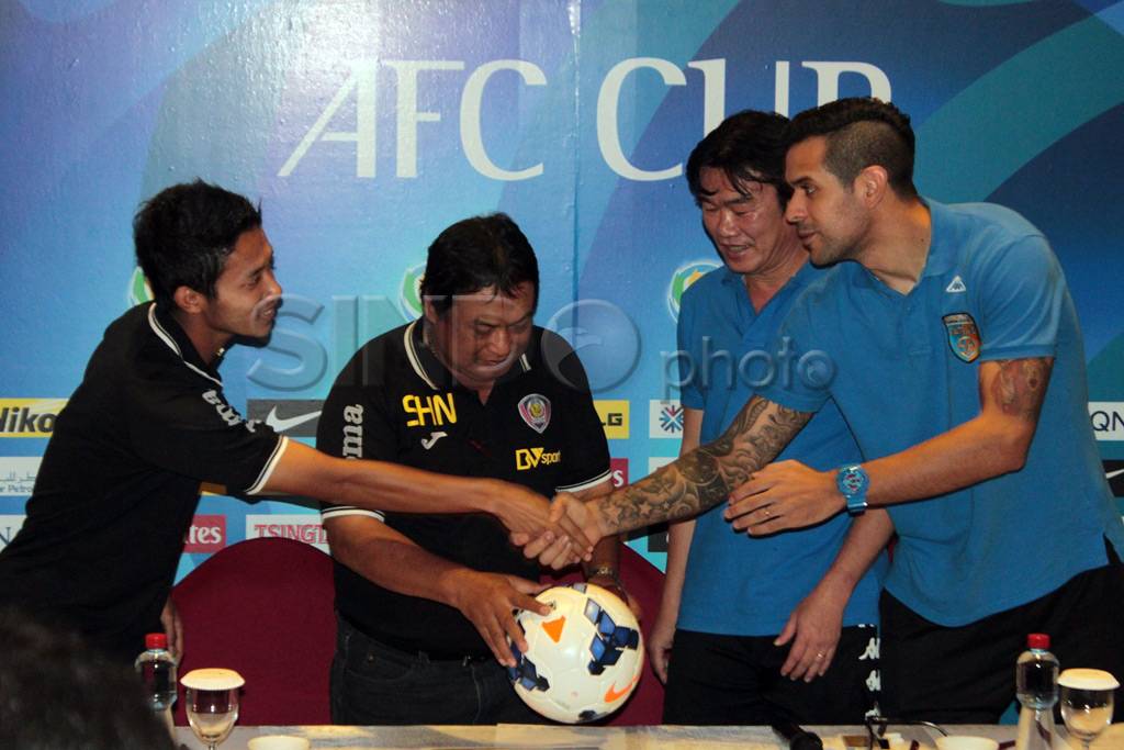 Arema Cronus siap hadapi...
