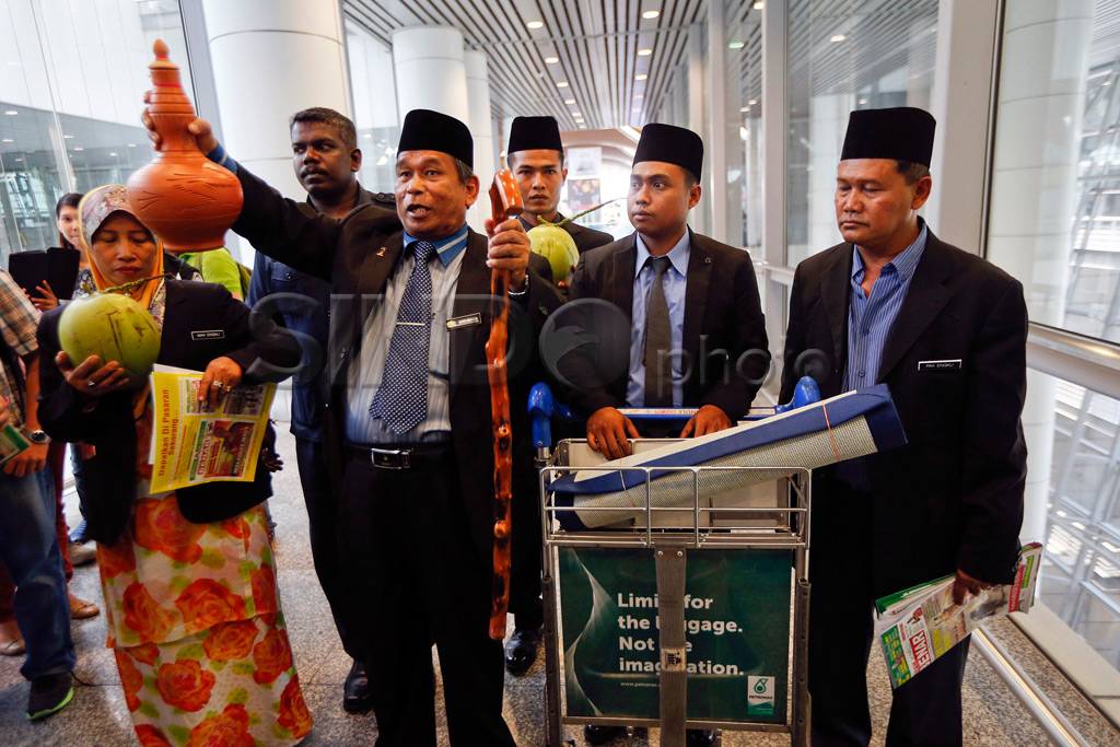 Informasi tidak akurat,...