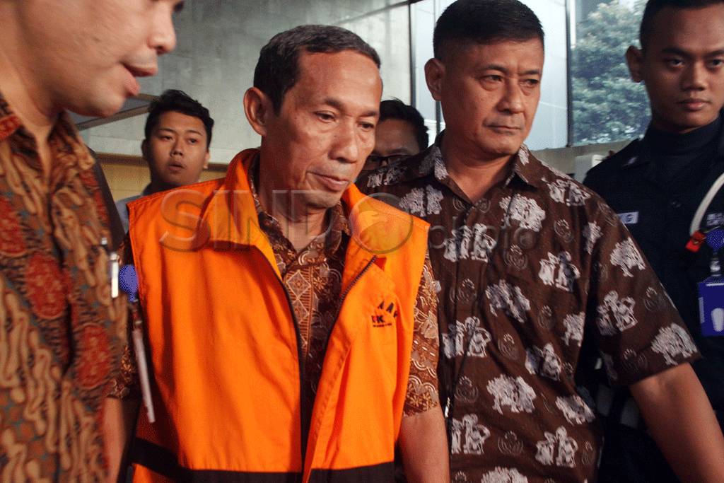 Wakil Rektor UI ditahan...