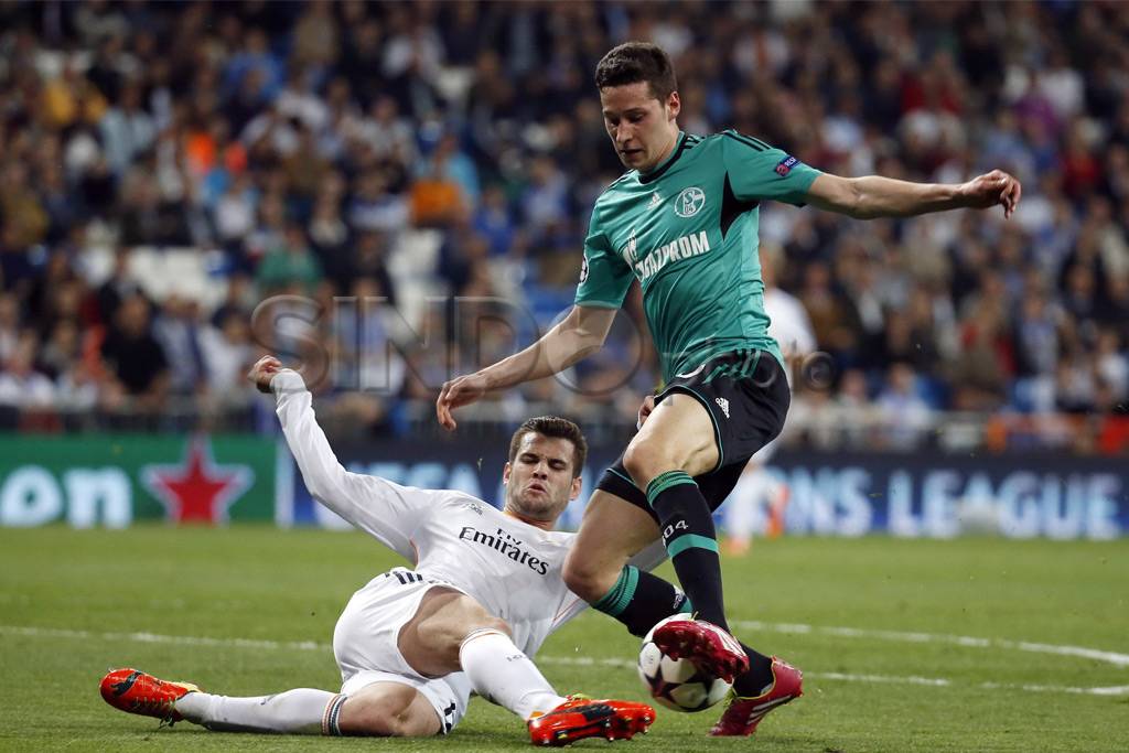 Real Madrid lolos ke...