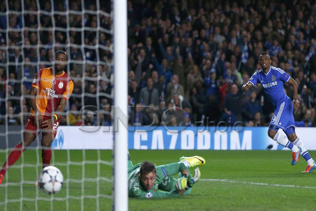 Chelsea melaju ke 8...