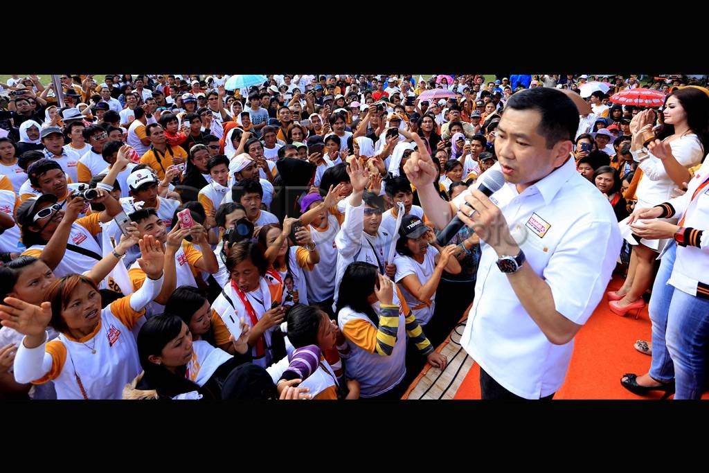 HT Disambut ribuan simpatisan...