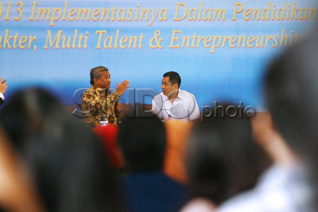 HT dan M Nuh bersama...