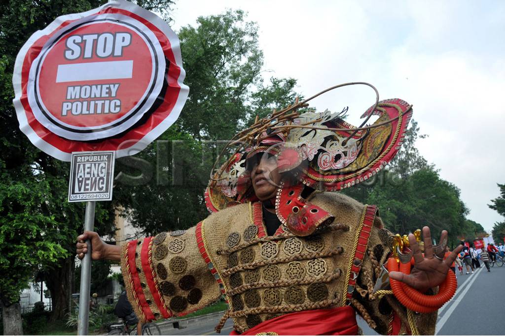 Stop politik uang