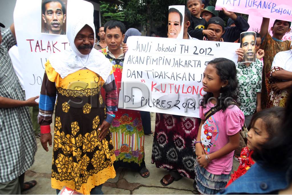 Puluhan warga Cipinang...