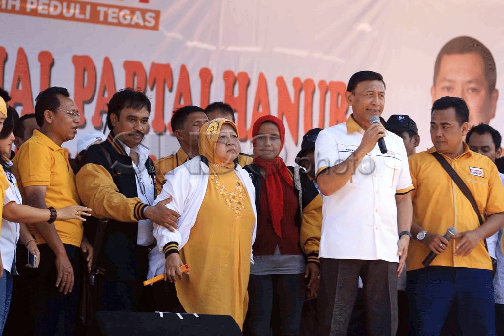Capres Wiranto disambut...