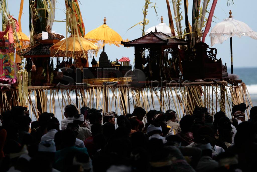 Upacara Jalani Dipuja,...