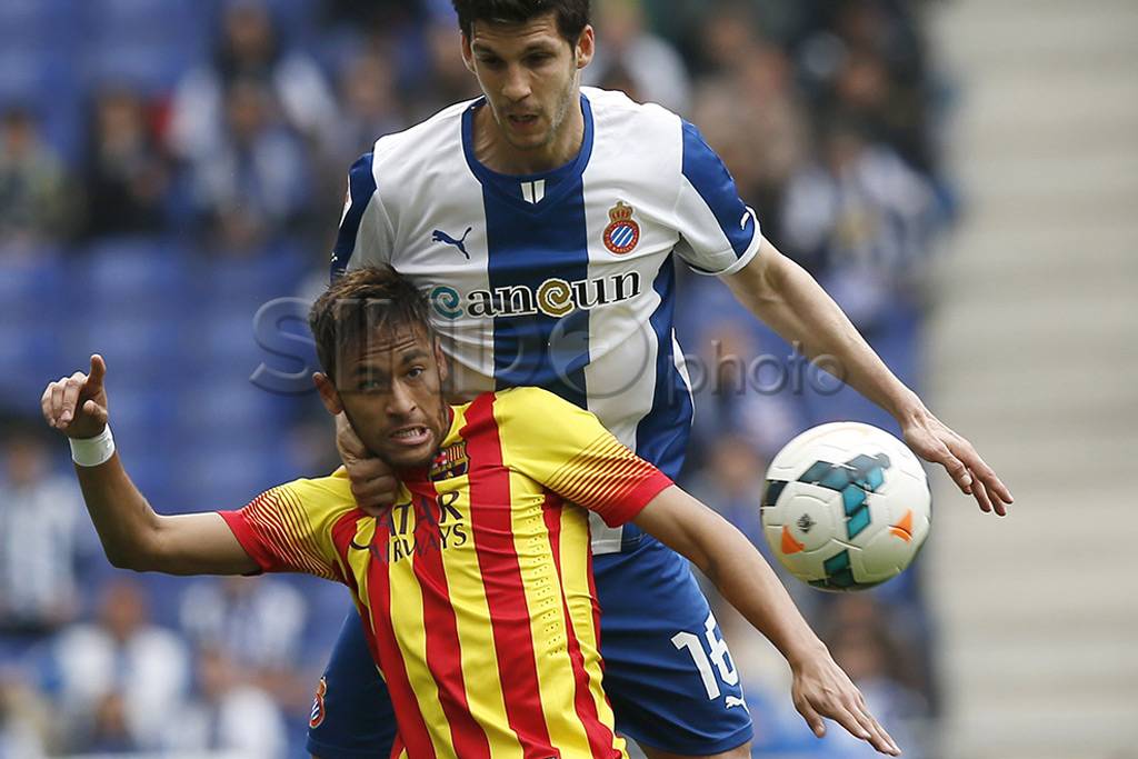 Barcelona raup angka...