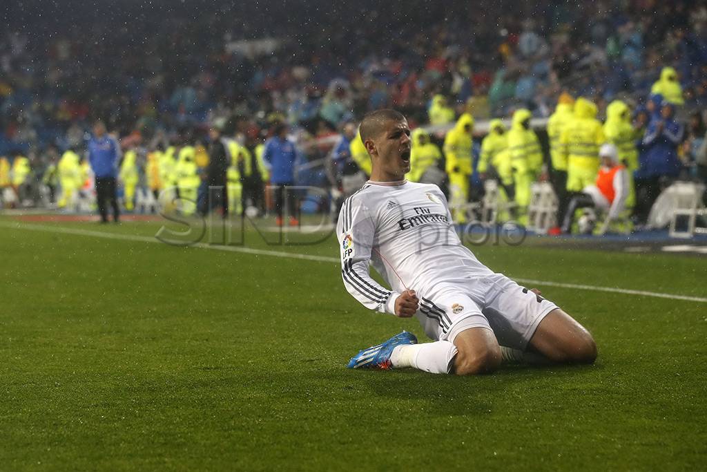 Real Madrid menang telak...