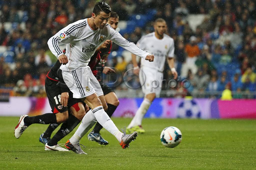 Real Madrid menang telak...