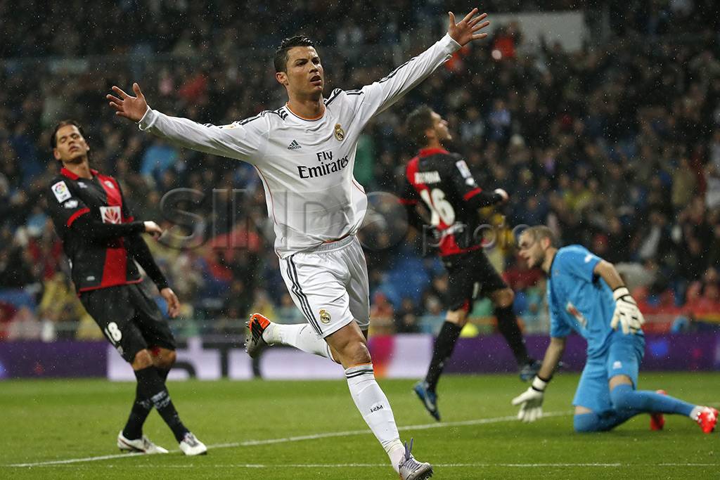 Real Madrid menang telak...