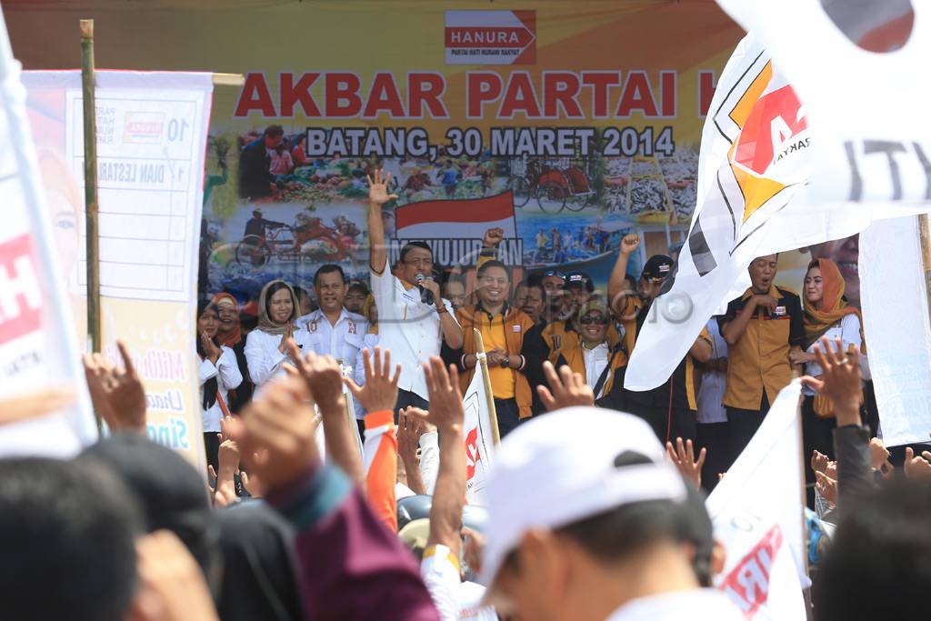 Ribuan simpatisan hadiri...