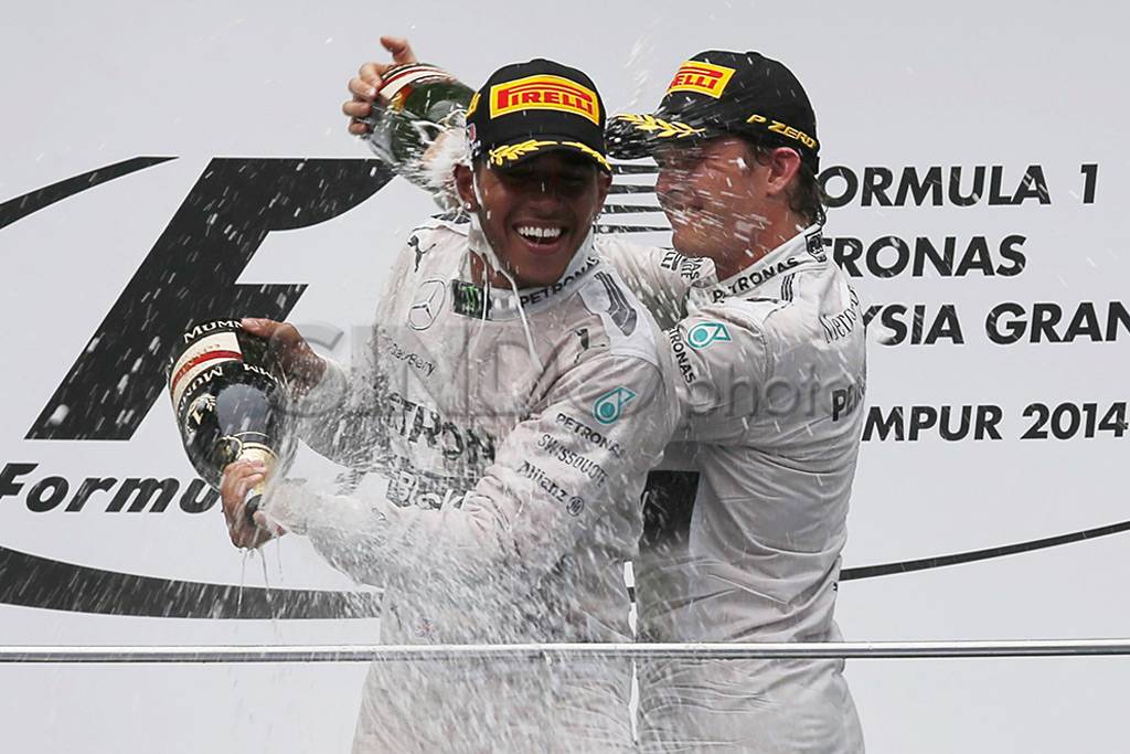 Hamilton rebut kemenangan...