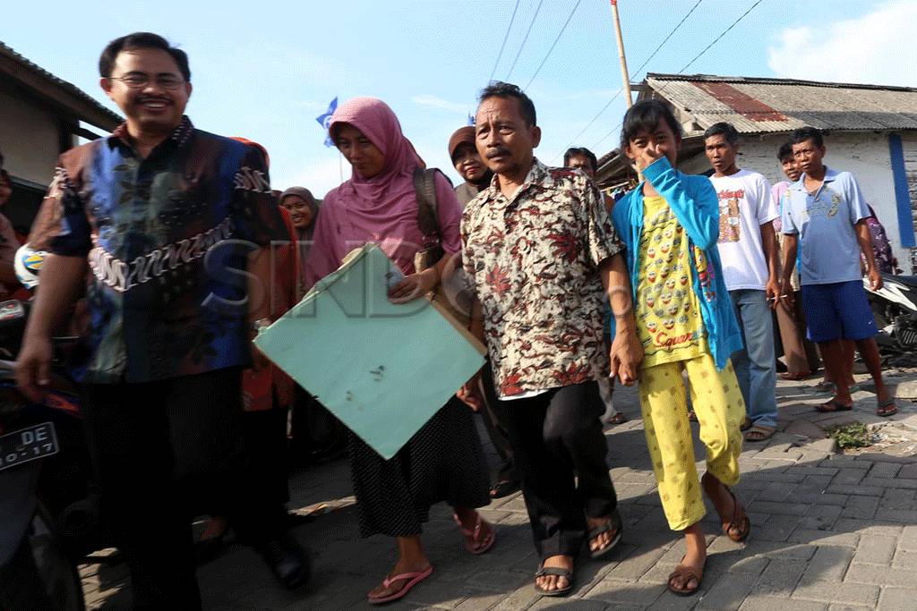 Demi orang tua yang...