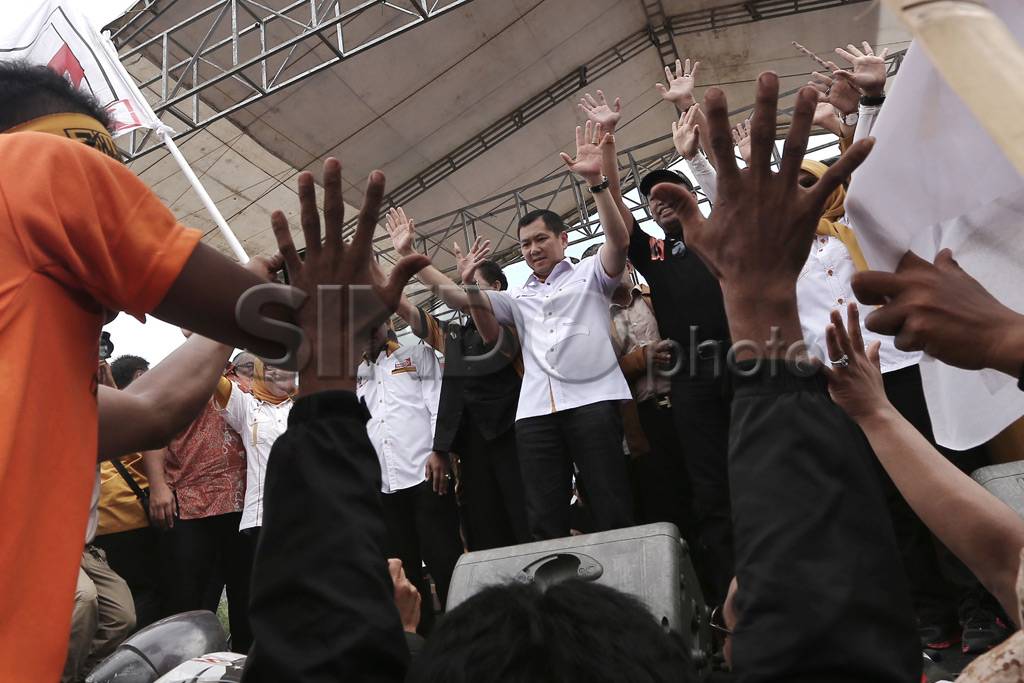 Kader dan simpatisan...