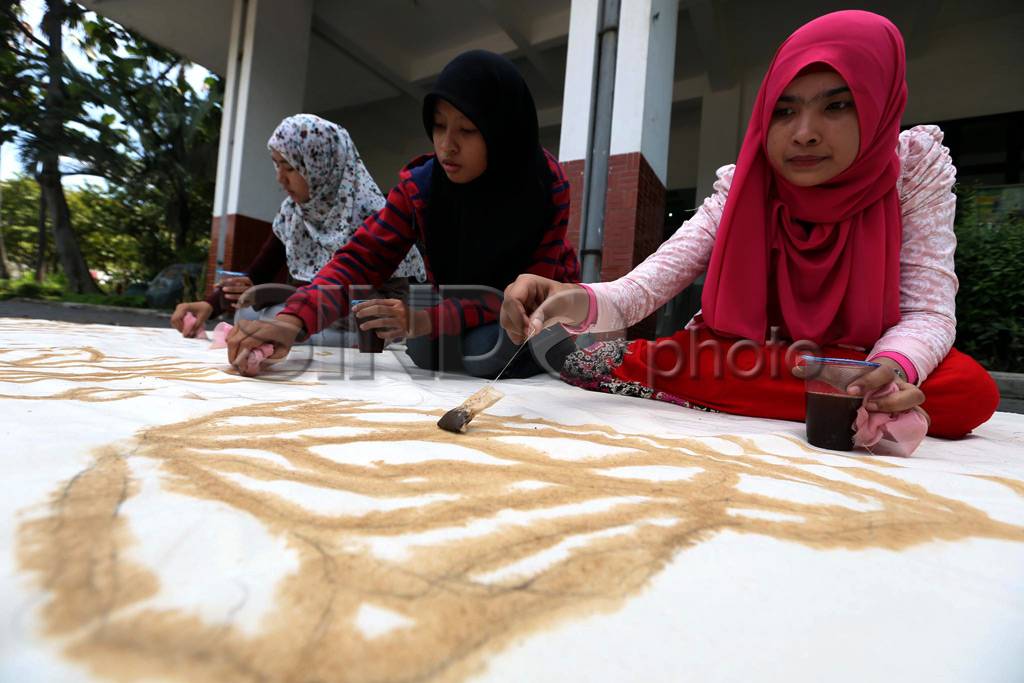 Lukisan dari air teh...