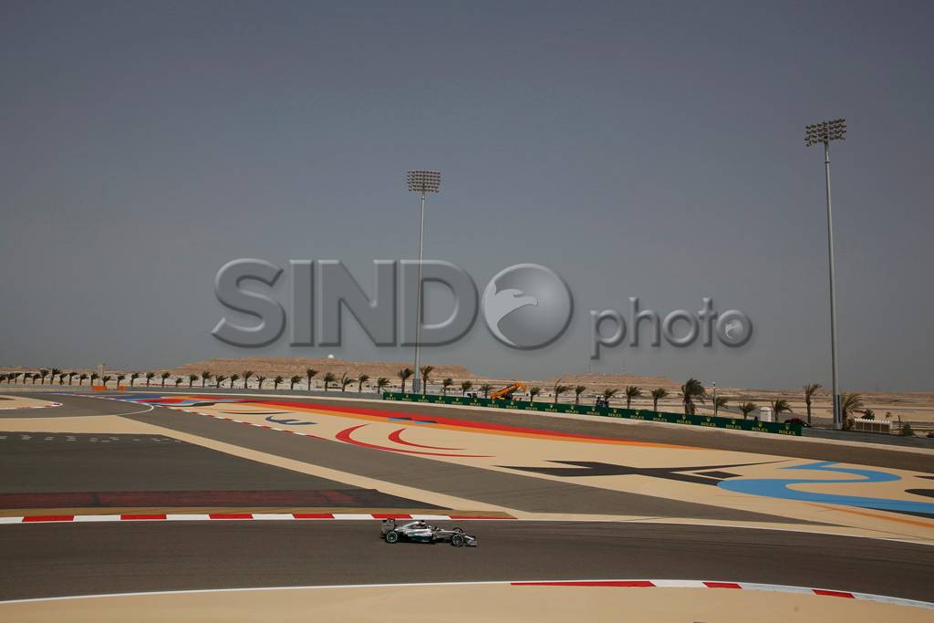 Lewis Hamilton tercepat...