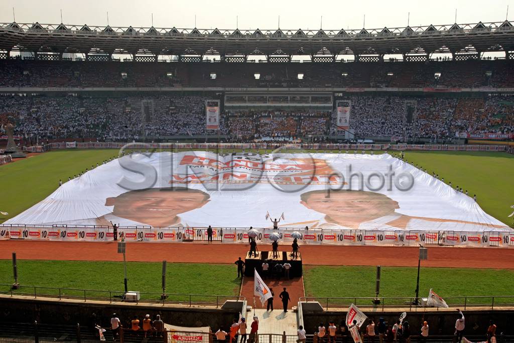Puluhan ribu kader padati...