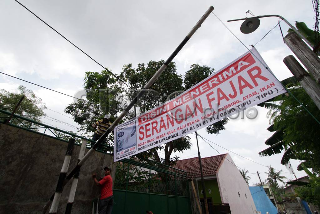 Disini menerima serangan...
