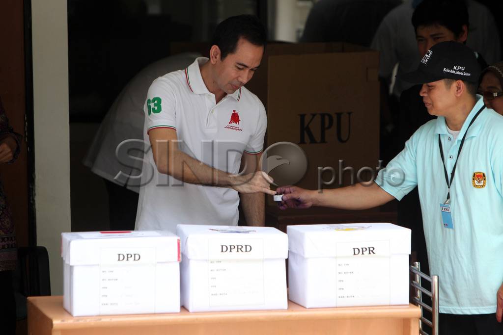 Koruptor nyoblos bareng...
