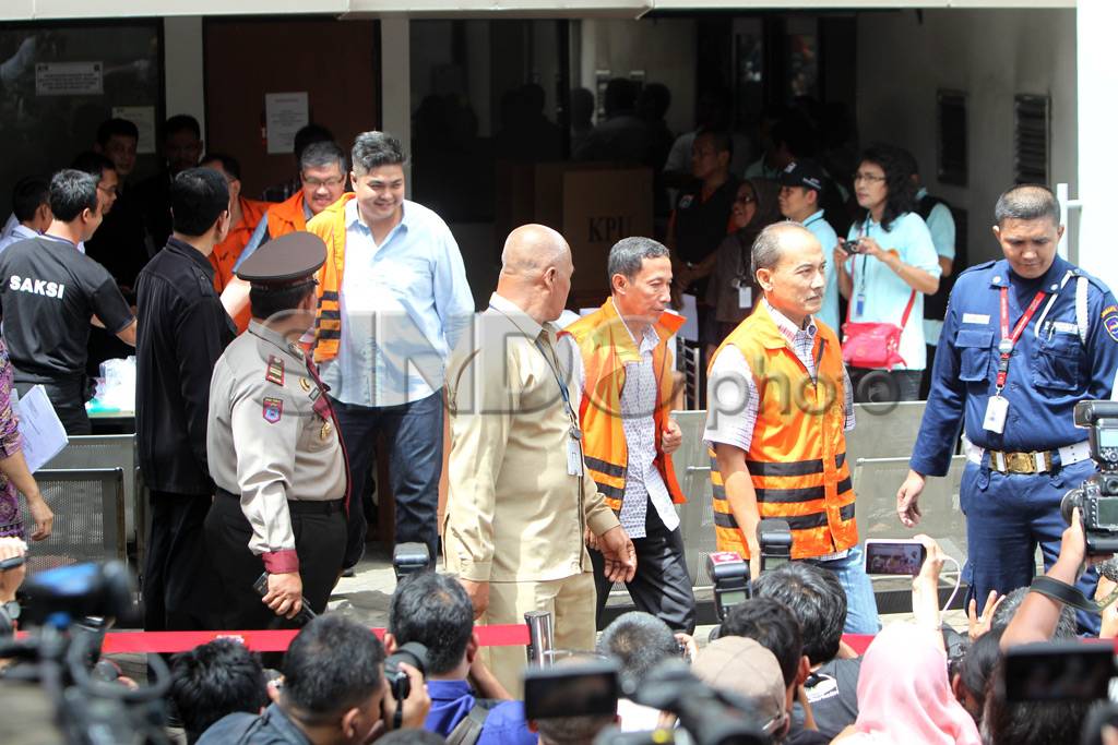 Koruptor nyoblos bareng...