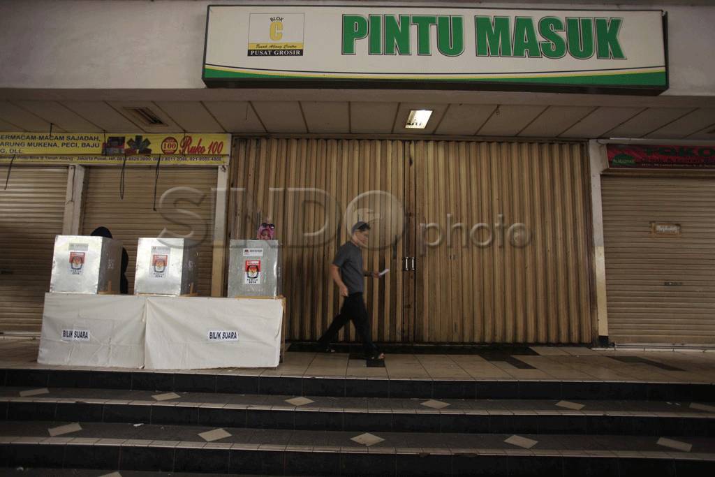 Pedagang Pasar Tanah...