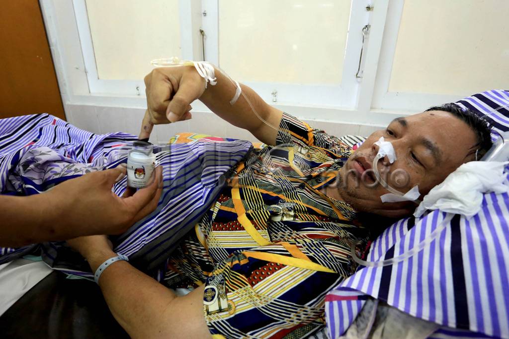 Pasien dan tenaga medis...