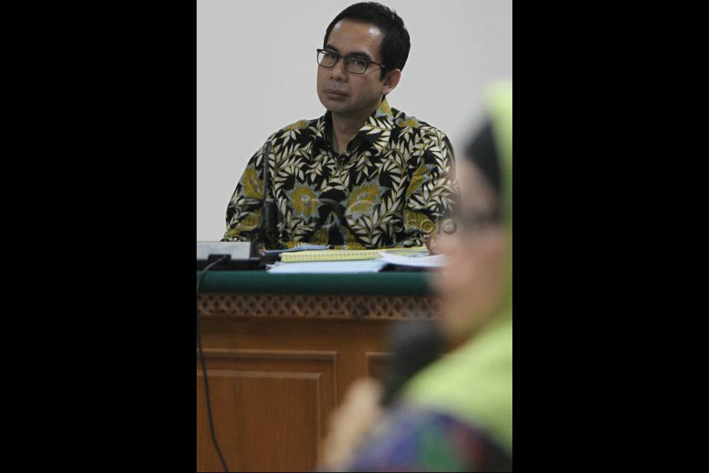 Wawan dengarkan keterangan...