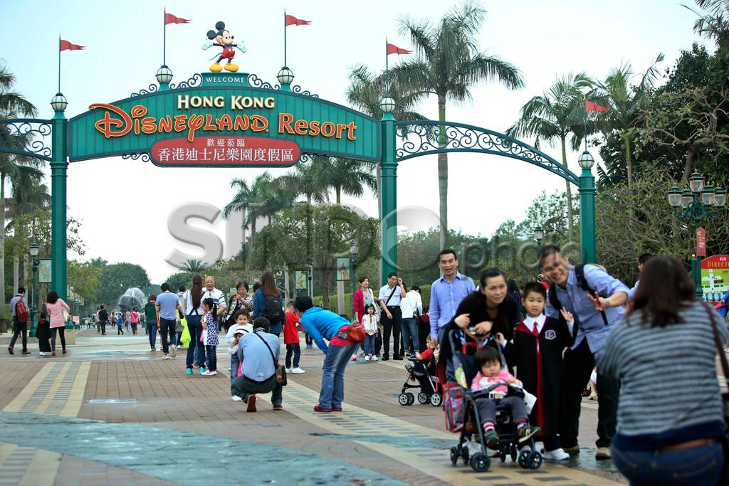 Gemerlap Wisata Hong...