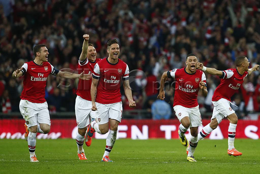 Lewat adu penalti, Arsenal...