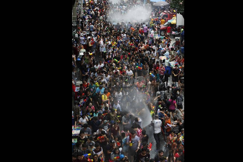 Festival Songkran untuk...